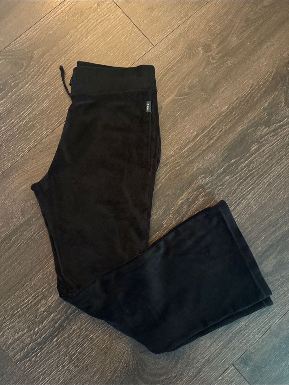 abercrombie kids Black Velour Flare Joggers, Size 11/12